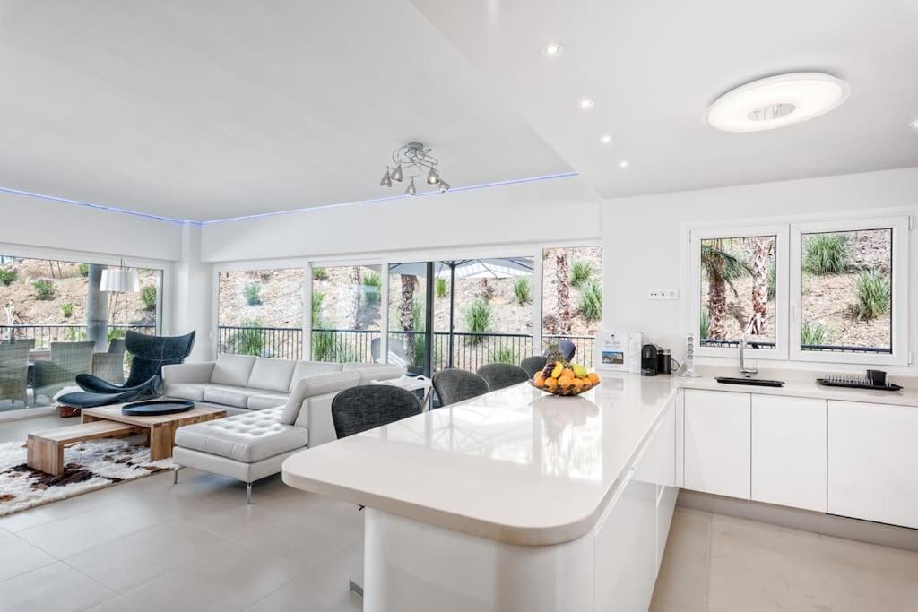 Apartment Seaview Luxury 2 Bedrooms In Reserva Del Higueron Benalmádena